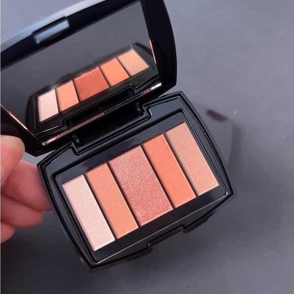 Lancome Makeup Set 3pcs ( Eyeshadow & Mascara) - Picture 2 of 6